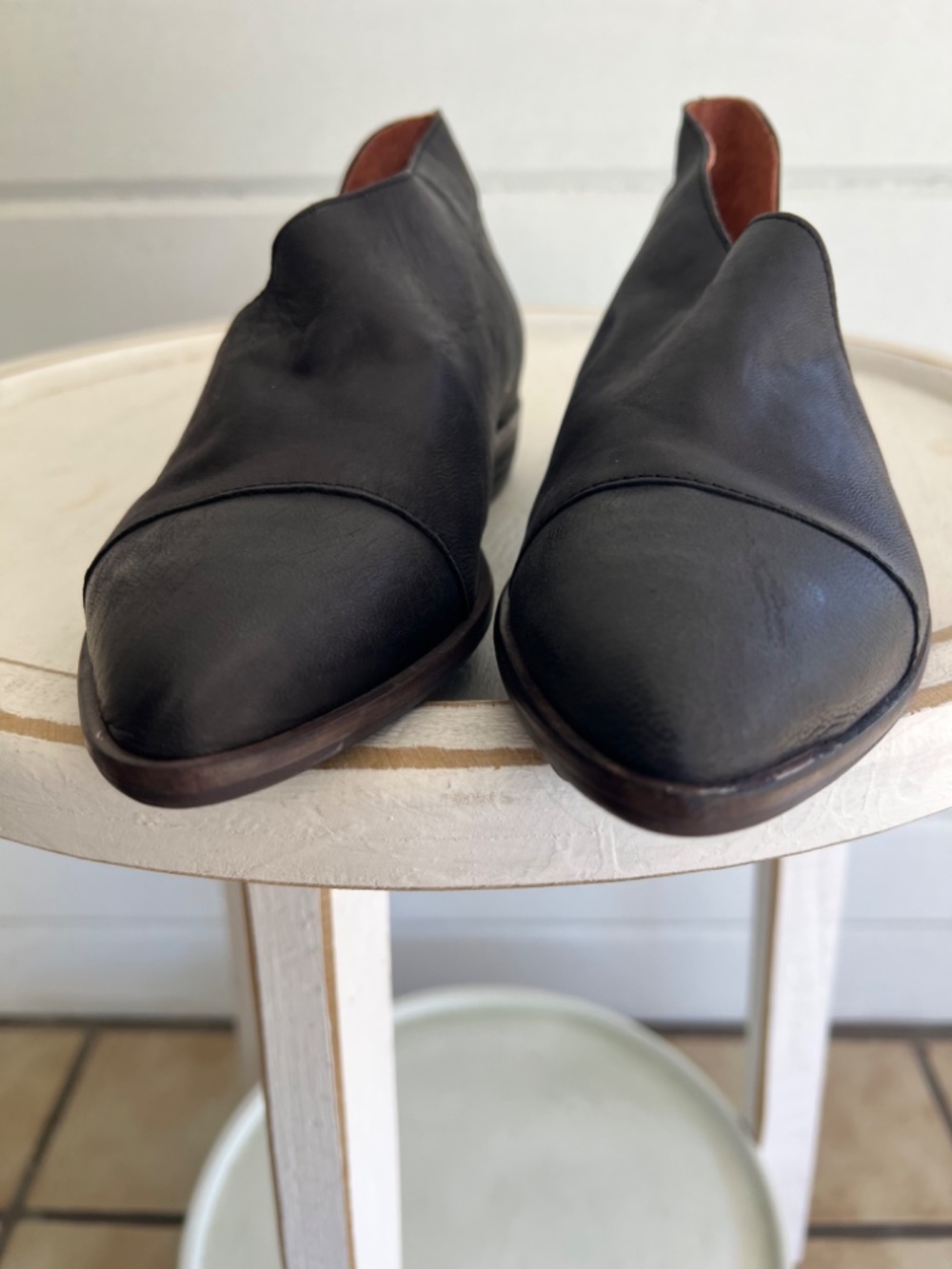 FREE PEOPLE Royale Flat in Black Leather - NWOB! - 38/ US 8 - Picture 7 of 12